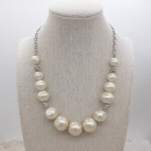 Lia Sophia NWT Symphony Oversized Faux Pearl Necklace